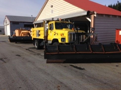 Airport Snow Plow and Sweepster 2900 SWP unit 84